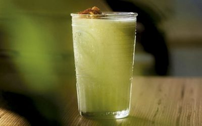 Piña colada de aguacate