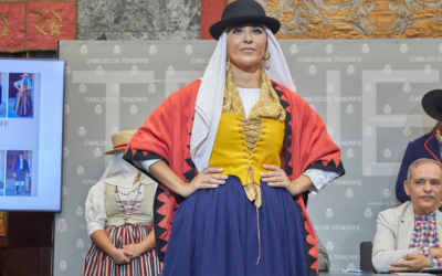 Efraín Medina pone en valor la vestimenta tradicional