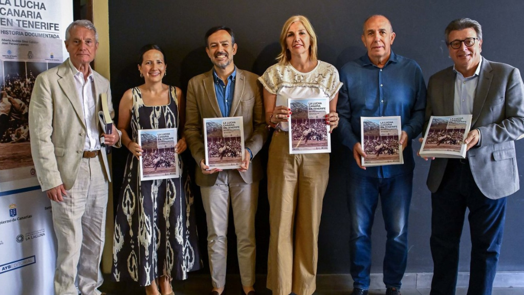 Peraza y Simó presentan el libro ‘La lucha canaria en Tenerife’