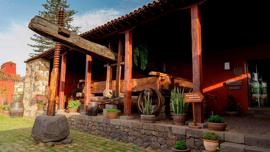 La Casa del Vino de Tenerife recibe un Solete de la Guía Repsol